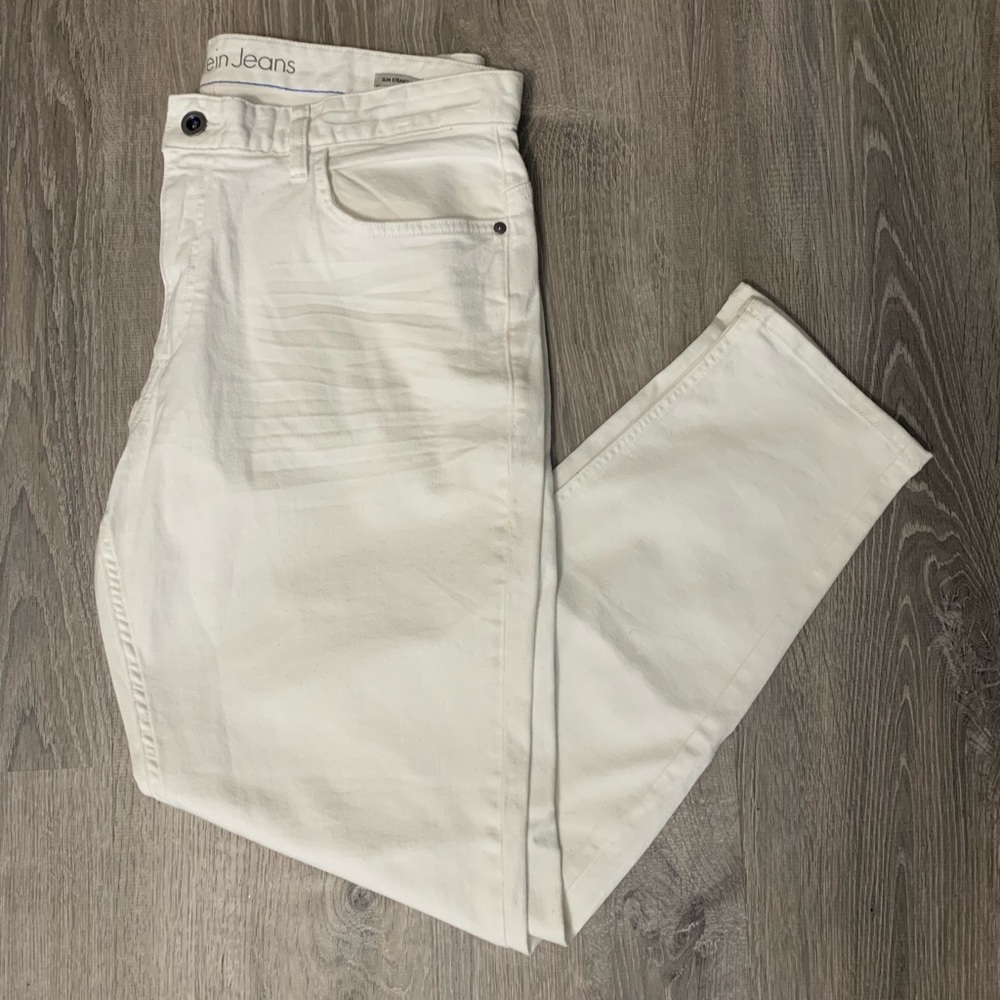 White Calvin Klein Jeans